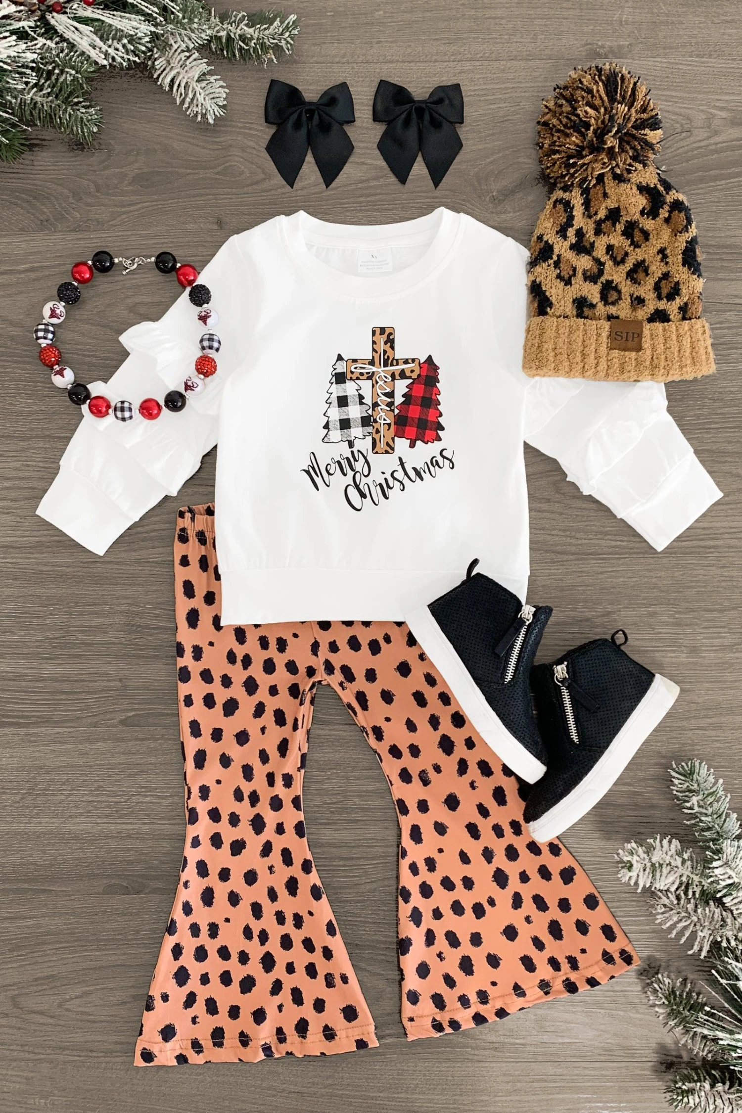 "Merry Christmas" Cheetah Bell Bottom Set 3 "Merry Christmas" Cheetah Bell Bottom Set