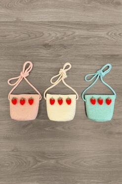 Strawberry Basket Weave Purse