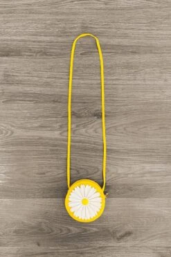 Yellow Daisy Circle Purse